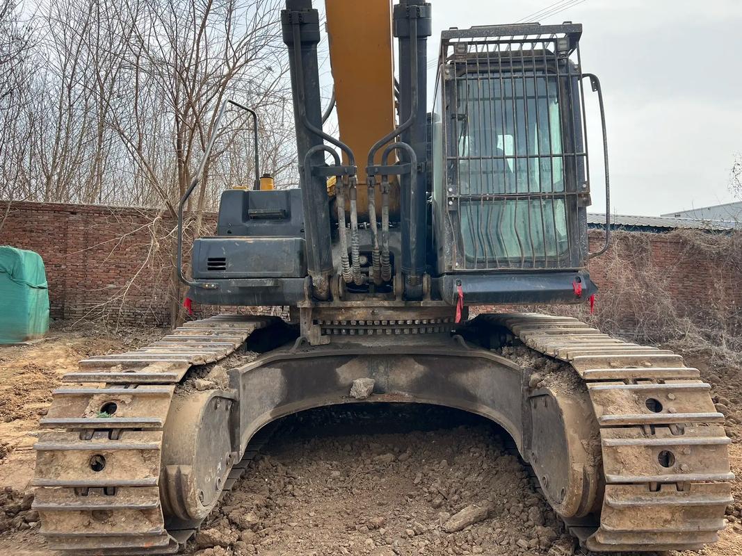 二手徐工490挖掘機(jī)帶195破碎錘及鑄造件轉(zhuǎn)讓，機(jī)會難得！